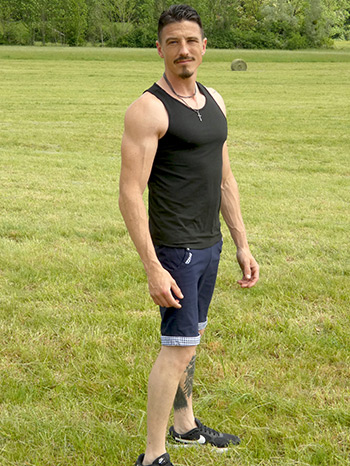 Damien T.